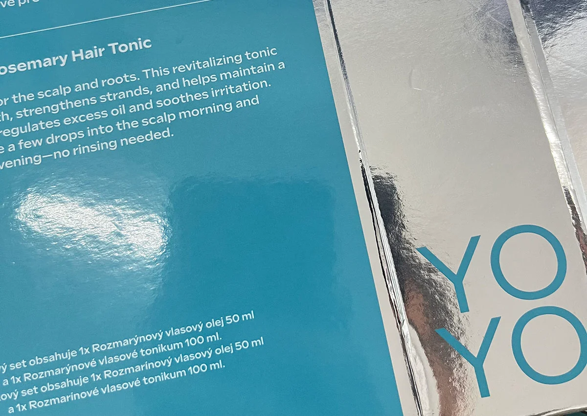 ZY Pack custom UV printing on silver cardstock gift box showing high-saturation blue ink and sharp text detail